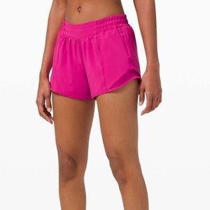 Lululemon Ripened Raspberry Hotty Hots 4 inch